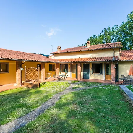 Ginestra By Interhome * Badia Agnano